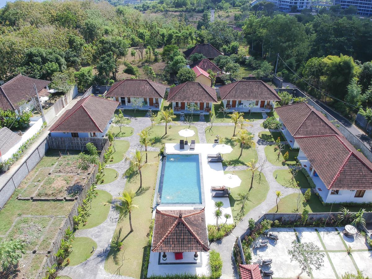 Telaga Sari Bingin Hotel Uluwatu Buitenkant foto